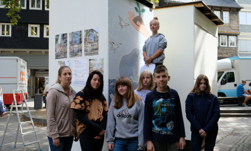 Schülerinnen und Schüler der Realschule „Goldene Aue“ haben sich dem Thema Klimaschutz künstlerisch genähert. Foto: Landkreis Goslar