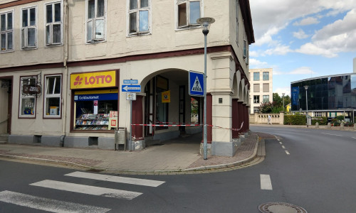 An diesem Kiosk gegenüber der Volksbank kam es am Nachmittag zu einem Raubüberfall. Die Einzelheiten sind derzeit noch unklar. Foto: Werner Heise