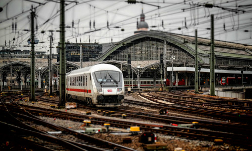 Ab kommendem Jahr sollen die Direktverbindungen vom Braunschweiger Hauptbahnhof in höherer Frequenz fahren. Symbolbild: pixabay