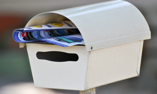 Ein voller Briefkasten könnte für Einbrecher ein Indiz für verreiste Bewohner sein. Symbolfoto: pixabay