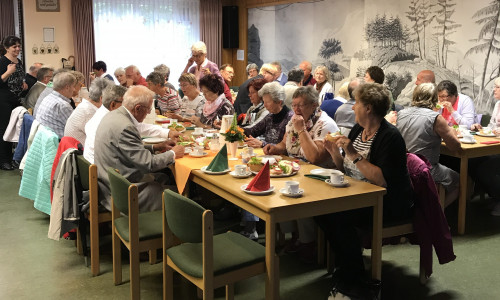 47 Senioren aus Aschersleben besuchten die Eulenstadt. Foto: Stadt Peine