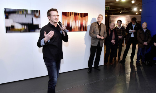 Kai Grüber eröffnete seine Ausstellung im AutoMuseum. Foto: Volkswagen