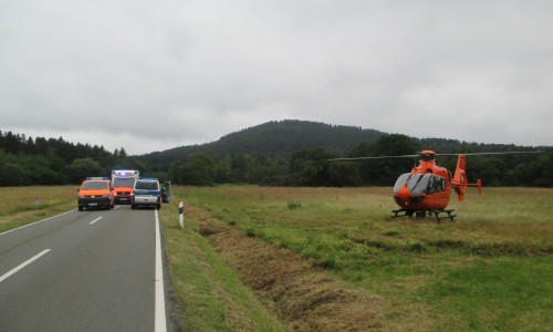Der Mann musste mit dem Hubschrauber ins Klinikum gebracht werden. Foto: Polizei