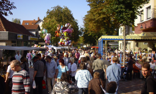 Besuchermassen beim vergangenen Kastanienfest. Foto: Kur- Tourismus-  und Wirtschaftsbetriebe der Stadt Bad Harzburg GmbH