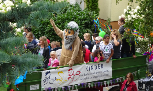 Auffallend viele Kinder und Jugendliche nahmen am Festumzug in Bad Harzburg teil. Foto: Dr. Burkhard Budde