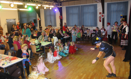 In Mascherode wurde am Sonntag Kinder-Karneval gefeiert. Fotos: Anke Donner 
