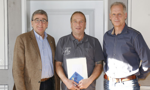 Bürgermeister Thomas Pink, Helmut Hagedorn und Detlef Ziegert (Personalrat). Foto: Stadt Wolfenbüttel