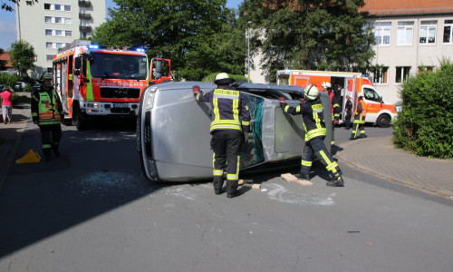 Der Überschlag des Wagens war für die Polizei nicht zu erklären. Foto: R. Karliczek