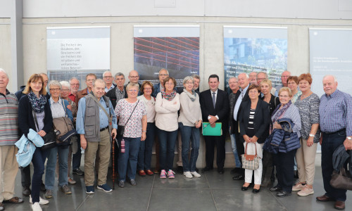 Der Peiner Bundestagsabgeordneten Hubertus Heil (SPD) hatte die Gruppe in den Bundestag eingeladen. Foto: SPD