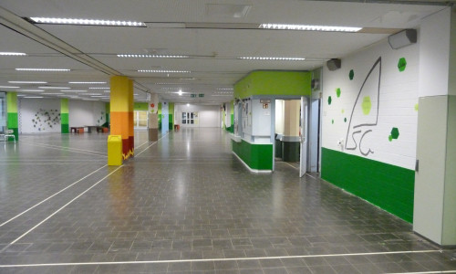 Schulzentrum Westhagen: Die Verschönerung der Pausenhalle ist ein voller Erfolg. Foto: Stadt Wolfsburg