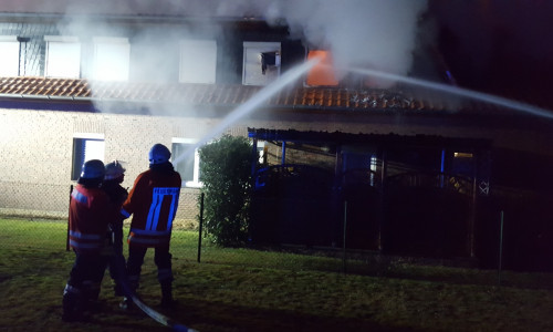 Das Feuer in Meinersen ist auf Fahrlässigkeit des Bewohners zurückzuführen. Foto: Feuerwehr Gifhorn/Schaffhauser.