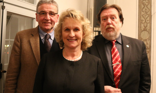 Bürgermeister Thomas Pink mit seinen neuen alten Stellvertretern Kathrin Rühland und Heinz-Rainer Bosse. (v.l.) Fotos: Werner Heise