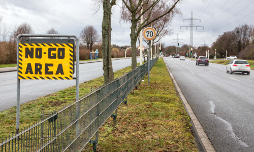 Fünf solcher Schilder konnte die Polizei entfernen. Foto: Rudolf Karliczek