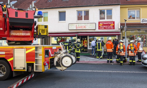 Die Feuerwehr hatte den Brand schnell im Griff. Fotos: Rudolf Karliczek