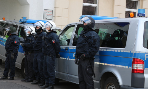 Die Polizei nahm mehrere Drogenbarone aus Goslar fest. Symbolfoto: Robert Braumann