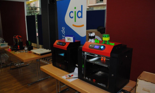 Die CJD hat seit zwei Jahren einen 3D-Drucker. Foto: cjd/Olaf Zelesnik