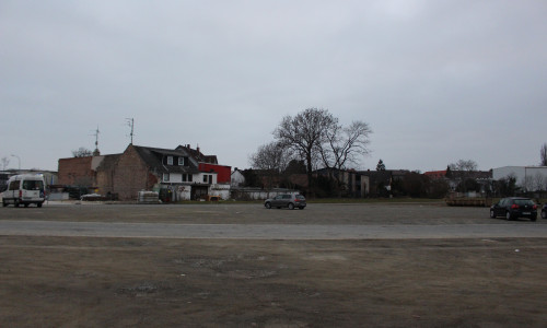 Auf dem Schützenplatz wird eine Gemeinschaftsunterkunft errichtet. Foto: Max Förster