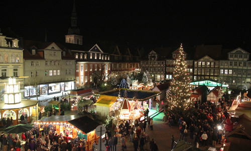 Der Weihnachtsmarkt in Wolfenbüttel lädt endlich wieder zum Genießen ein.