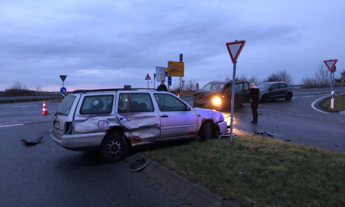 An der Anschlussstelle Rennau kollidierten zwei Fahrzeuge. Foto: Alexander Weis 