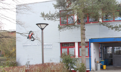 Die Ludwig-Strümpell-Schule in Schöppenstedt könnte bald verkauft werden. Die Samtzgemeinde Elm-Asse hat Interesse an der Immobilie. Foto: Jan Borner 