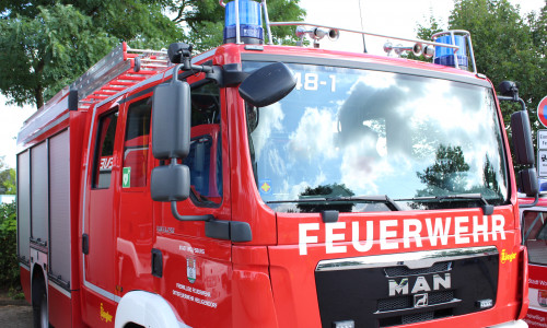 Drei Laubenbrände mussten am Sonntag von der Wolfsburger Feuerwehr gelöscht werden. Symbolfoto: Sandra Zecchino