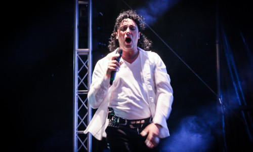 Giuseppe Ruisi als Michael Jackson. Mit seiner Double-Show begeisterte er das Publikum. Fotos: Werner Heise Galerie: Alexander Dontscheff/Werner Heise