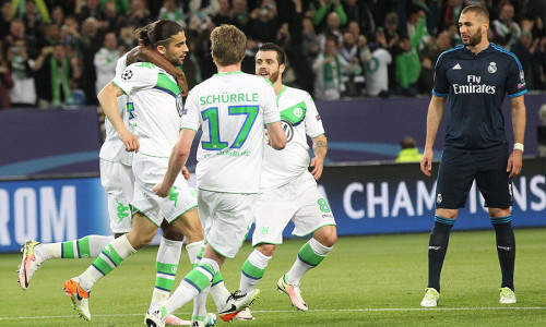 2016 siegte Wolfsburg daheim gegen Real Madrid. Bei den Gehältern lag man ebenfalls nicht "weit" weg. Foto: Agentur Hübner