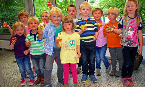 Beim Projekt „Lebensweltorientierung“ durften 17 Kinder der Johanniter-Kita „Die kleinen Murmeltiere“ einen Blick hinter die Kulissen einer Werbeagentur werfen. Foto: Lena Kopetz / Johanniter