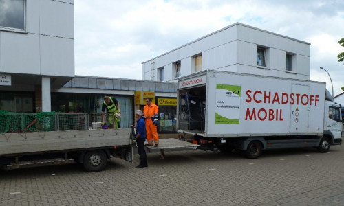 Das Schadstoffmobil erleichtert die Entsorgung gefährlicher Substanzen. Foto: Stadt Salzgitter