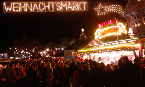 Die Weihnachtsmärkte in der Region laden in knapp einem Monat wieder zum Glühwein-Treff mit den Freunden. Symbolfoto: Anke Donner