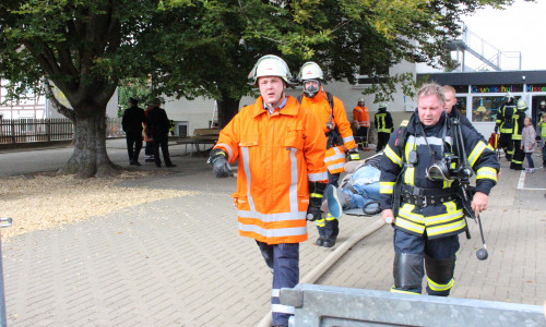 Feuerwehrübung in der Grundschule Kissenbrück. Fotos: Max Förster
