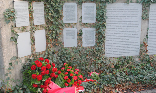 An der Schillstraße gibt es eine Gedenkstätte für die Opfer des Nationalsozialismus. Archivbild.