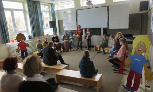 Die Trommelgruppe der Grundschule Dettum. Foto: Reinhard Voges
