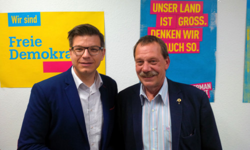 Thomas Fach  (re.)und Björn Försterling. Foto: FDP