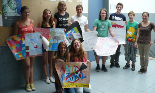 Schon im letzten Jahr gestalteten die Schüler farbenfrohe Plakate. Foto: DAK