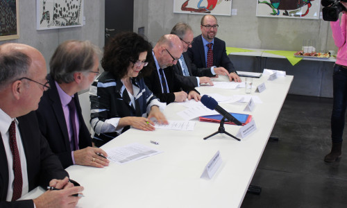 Heute wurde eine Anschluss-Vereinbarung zum bereits bestehenden Kooperationsvertrag unterzeichnet. Foto: Magdalena Sydow