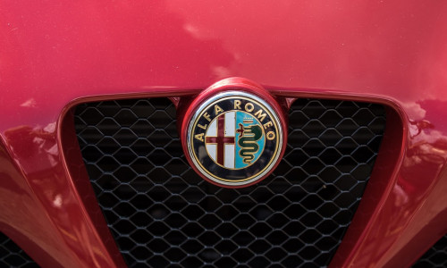 Auto, Alfa Romeo, symbolbild: Pixabay