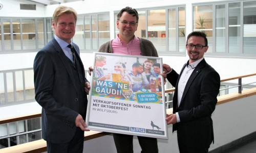 Joachim Schingale, Thomas Bronswyk und Christopher Hesse freuen sich auf ein gelungenes Oktoberfest. Foto: WMG