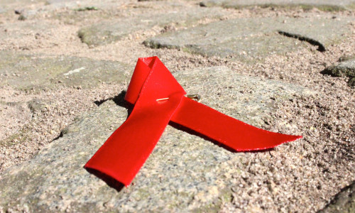 In Peine findet eine große Informationsveranstaltung zum Welt-Aids-Tag statt. Symbolfoto: Archiv