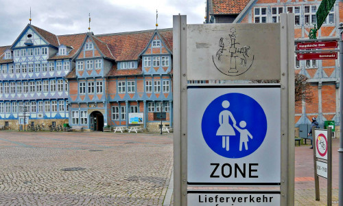 Auf dem Stadtmarkt darf nicht mehr geparkt werden.

Foto: Stadt Wolfenbüttel