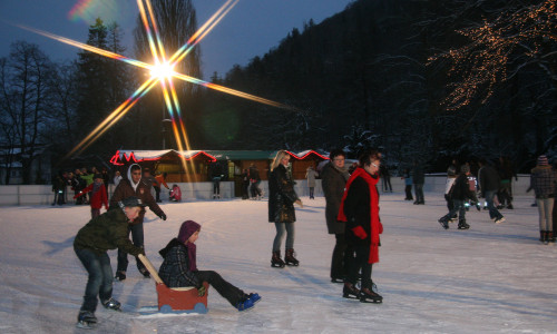 An Heiligabend besucht der Weihnachtsmann die Freieisbahn in Bad Harzburg. Foto: 