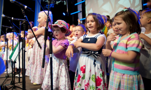 Kita_Kinder singen am 17. Juni im Schloss.  Foto: Lars Landmann
