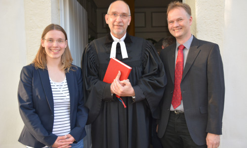 Einführung und Abschied: v. l. Anne Basedau, Dr Volker Menke und Ulrich Schön. Foto: Kirchenkreis Peine