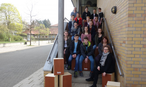 Die Schüler des Humboldt- Gymnasiums Gifhorn haben bei einer Projektwoche  Cajons gebaut. Foto: Sparkasse Gifhorn-Wolfsburg