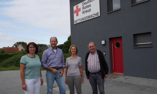 Von links: Andrea Föniger, Michael Waßmann, Petra Schmidt und Karl-Heinz Mühe an der Rettungswache in Schöppenstedt. Foto: Privat