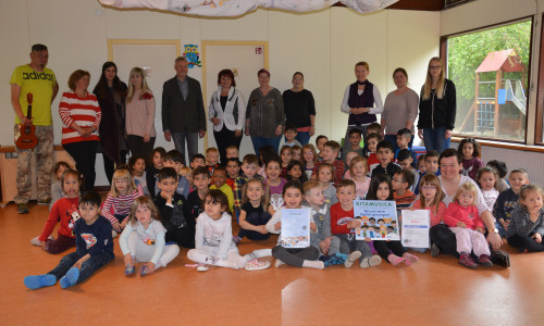 Die Kinder freuten sich über die Auszeichnung. Foto: Ev.-luth. Kirchenkreis Peine