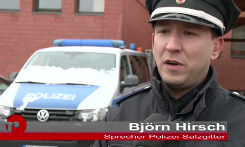 Björn Hirsch, Sprecher der Polizei Salzgitter, arbeitet im Videointerview den Fall auf. Video: aktuell24(bm)