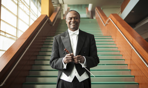 Thomas Wilkins, Musikdirektor des Omaha Symphony Orchestra. Foto: Bill Sitzmann 