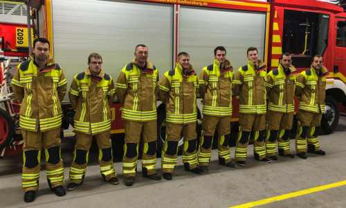 Zehn Kameraden der Feuerwehr der Stadt Bad Harzburg haben nun ihre neue Schutzkleidung erhalten. Foto: Feuerwehr Bad Harzburg