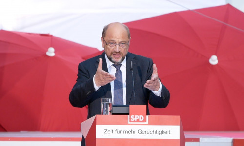 Parteichef Martin Schulz pries in seiner Parteitagsrede die Vorzüge einer etwaigen erneuten Koalition der SPD mit CDU gegenüber dem Gang in die Opposition. Symbolfoto: Alexander Panknin